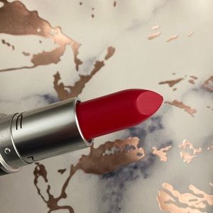 [ FINAL price ] MAC Lipstick ( matte ) in Relentlessly Red